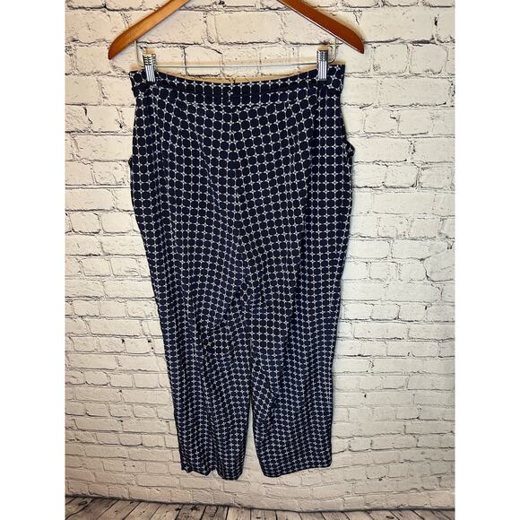 SALE!! Adrianna Papell womens patterned pants Medium tie waist patterned navy bl - Picture 3 of 4